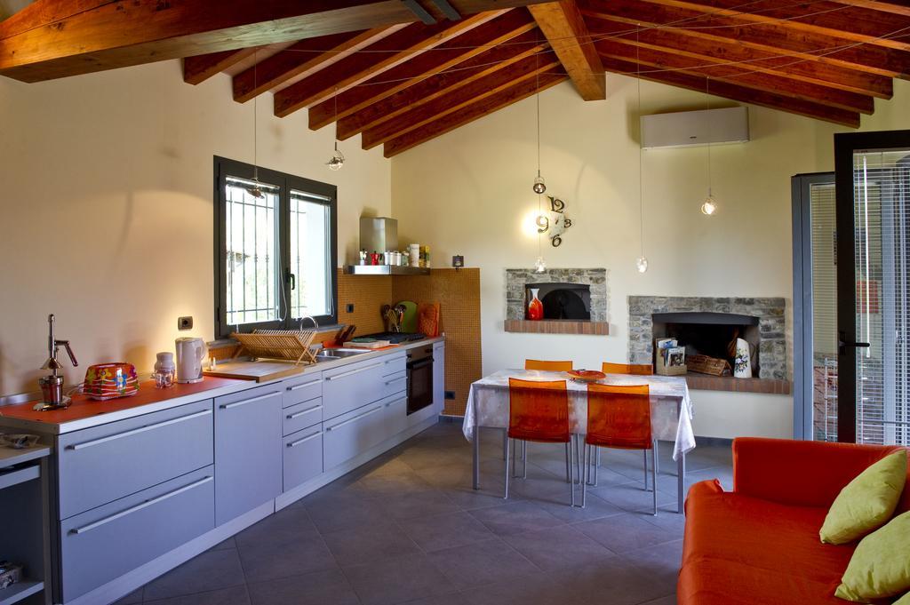 Villa Caise Castelnuovo Magra Habitación foto